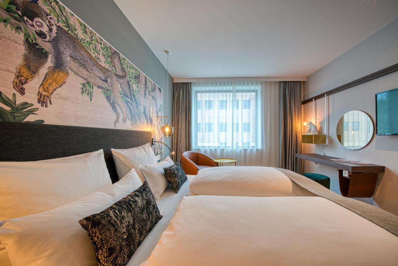 Vienna House Easy By Wyndham Amsterdam Airport Schiphol Hotel Hoofddorp Bagian luar foto