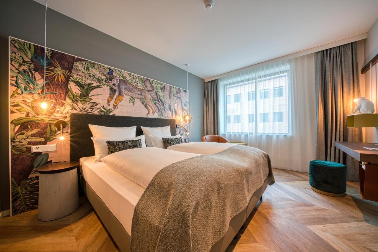Vienna House Easy By Wyndham Amsterdam Airport Schiphol Hotel Hoofddorp Bagian luar foto