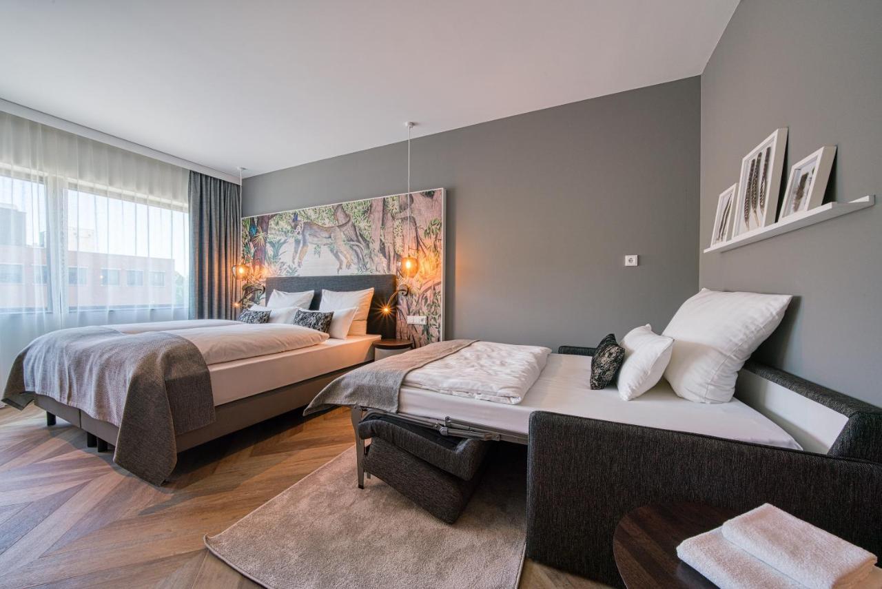 Vienna House Easy By Wyndham Amsterdam Airport Schiphol Hotel Hoofddorp Bagian luar foto