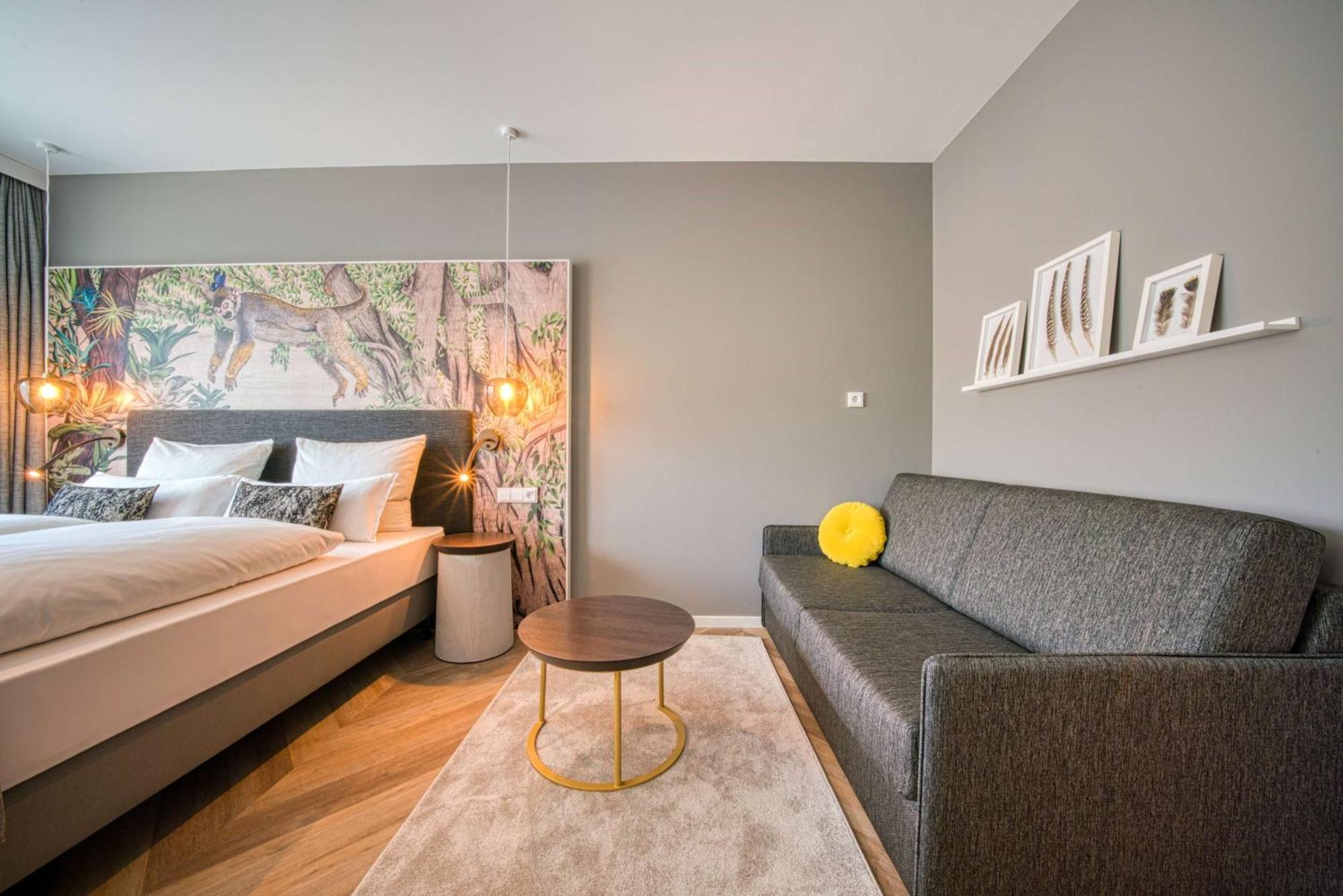 Vienna House Easy By Wyndham Amsterdam Airport Schiphol Hotel Hoofddorp Bagian luar foto