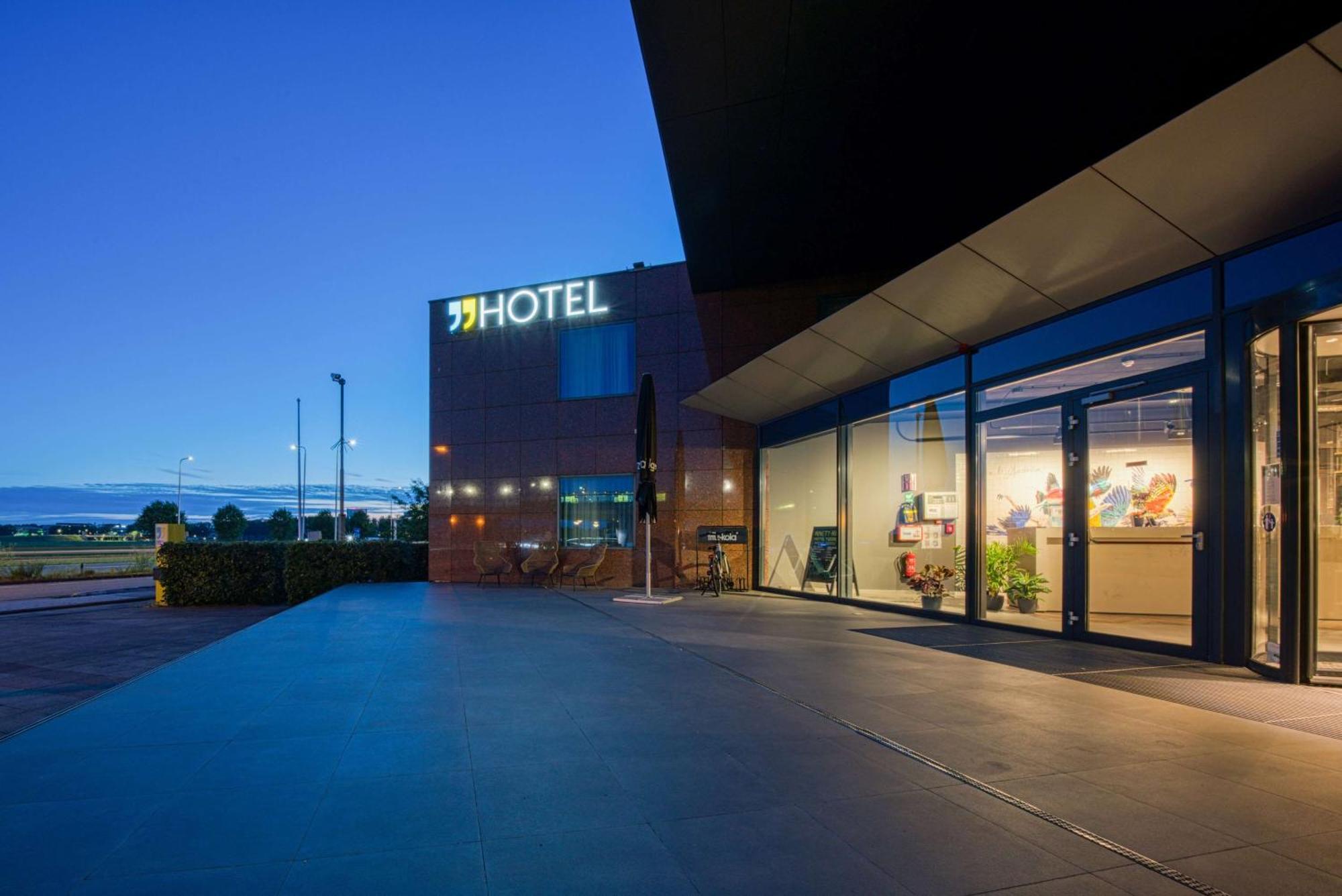 Vienna House Easy By Wyndham Amsterdam Airport Schiphol Hotel Hoofddorp Bagian luar foto