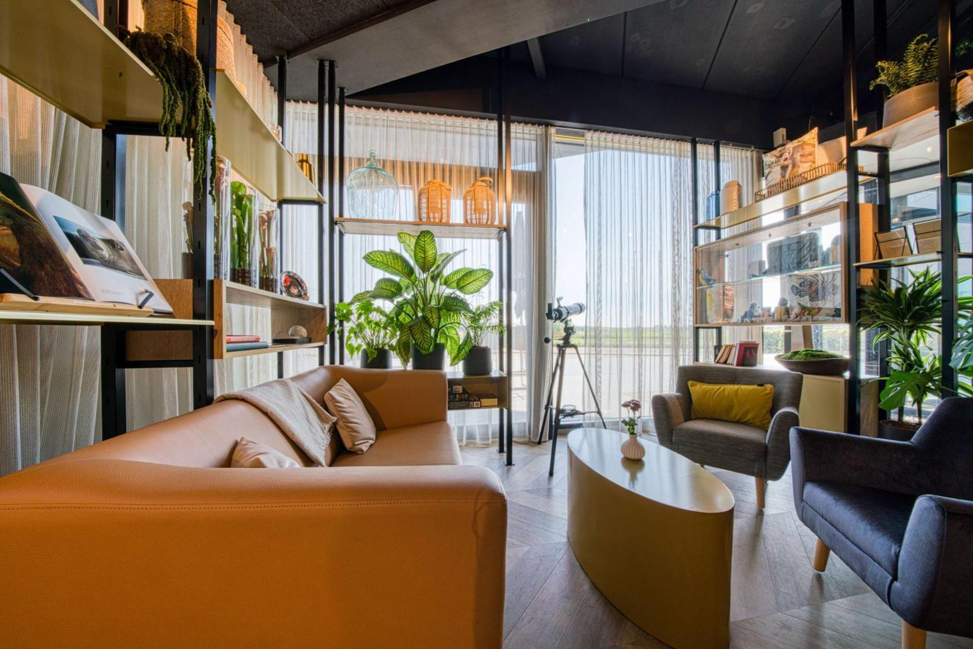 Vienna House Easy By Wyndham Amsterdam Airport Schiphol Hotel Hoofddorp Bagian luar foto